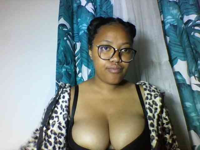 Sheilkahsexy webcam