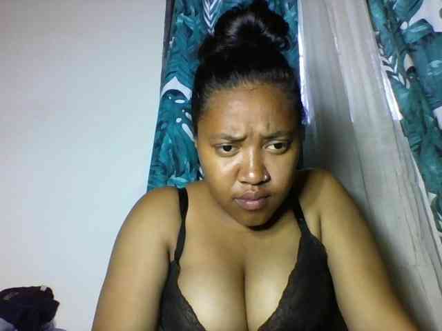 Sheilkahsexy webcam