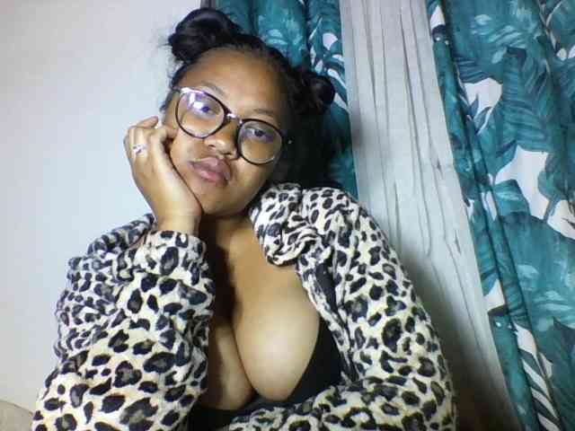 Sheilkahsexy webcam