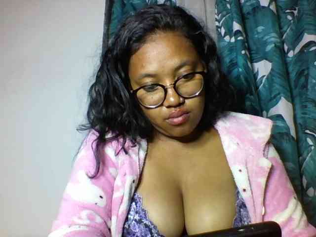 Sheilkahsexy webcam