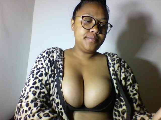Sheilkahsexy webcam