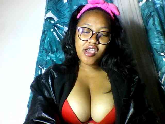 Sheilkahsexy webcam