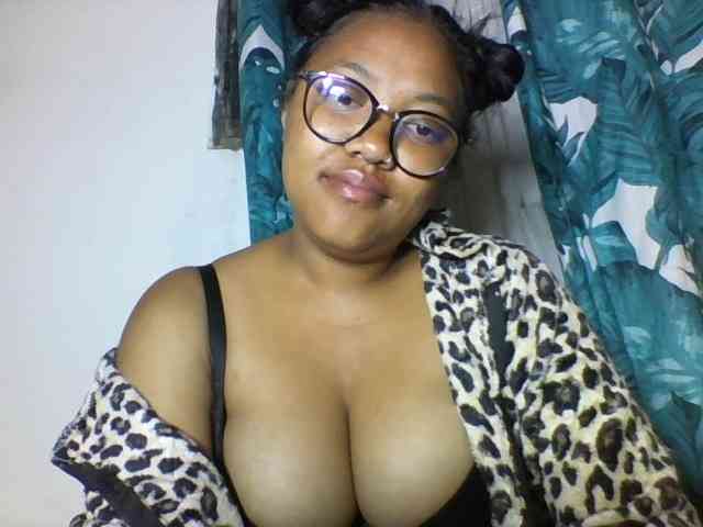 Sheilkahsexy webcam