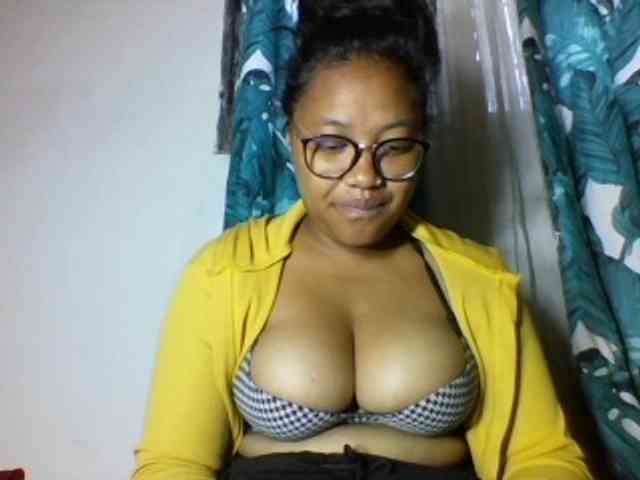 Sheilkahsexy webcam
