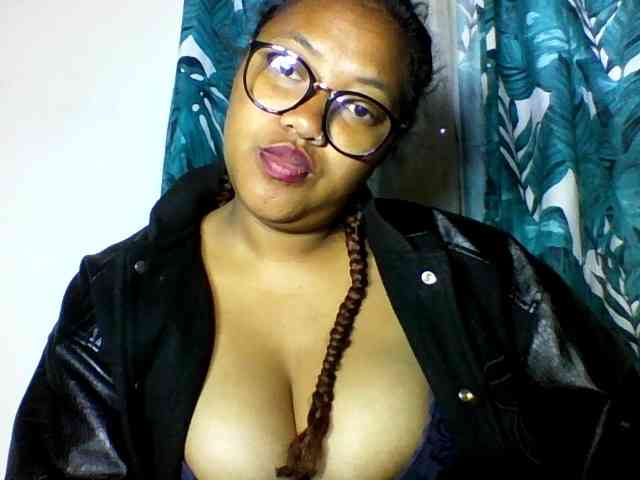 Sheilkahsexy webcam