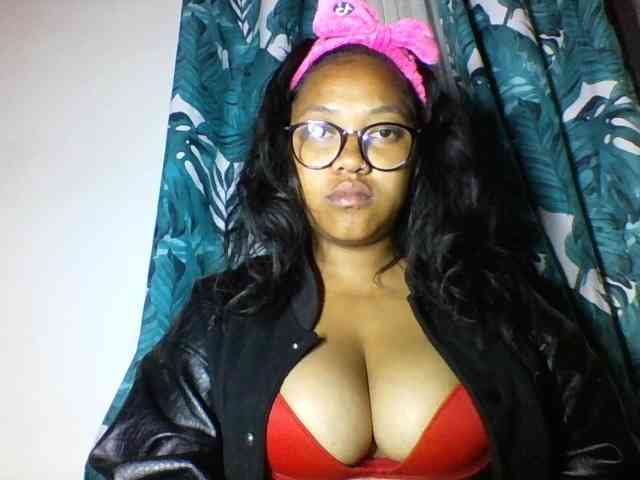Sheilkahsexy webcam