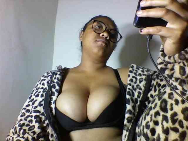 Sheilkahsexy webcam