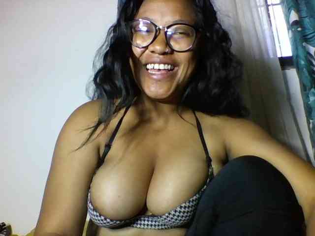 Sheilkahsexy webcam