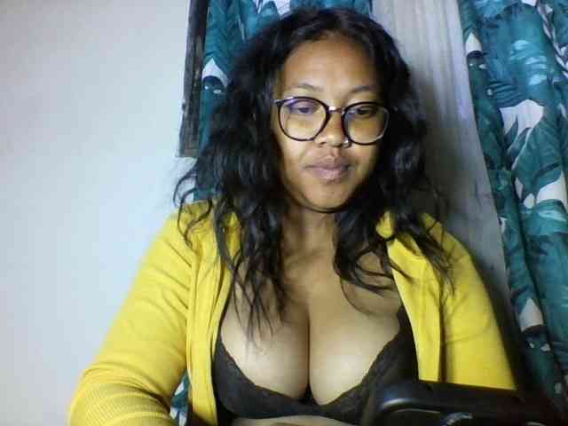 Sheilkahsexy webcam