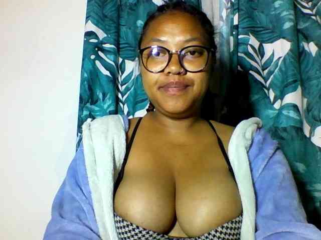 Sheilkahsexy webcam