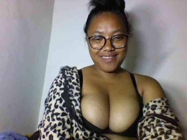 Sheilkahsexy webcam