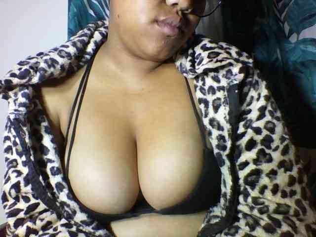 Sheilkahsexy webcam