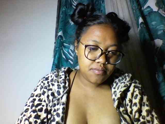 Sheilkahsexy webcam
