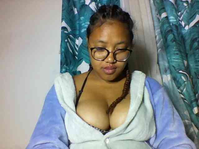Sheilkahsexy webcam