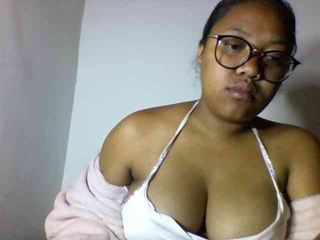 Sheilkahsexy webcam