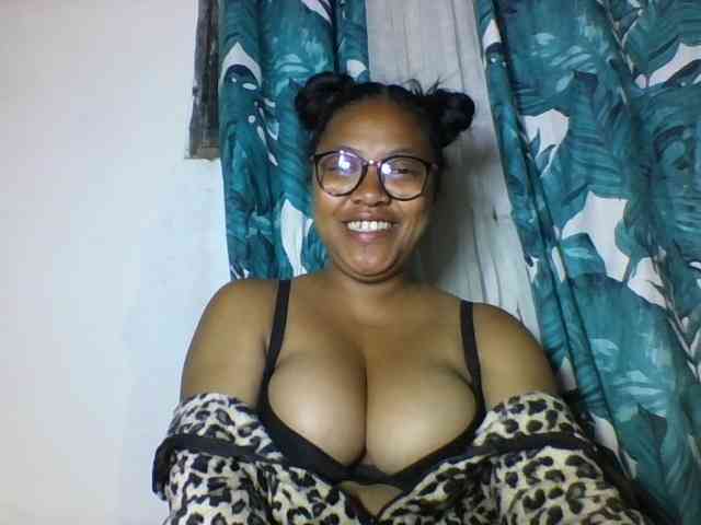 Sheilkahsexy webcam