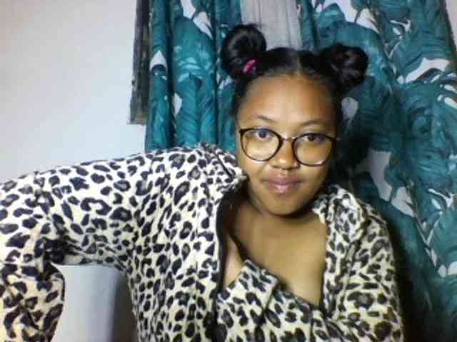 Sheilkahsexy webcam
