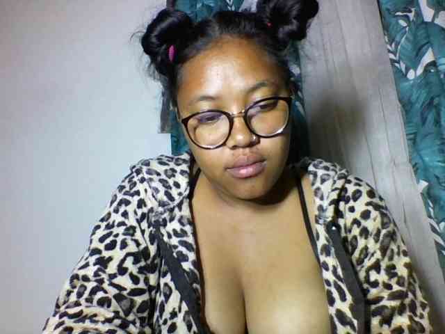Sheilkahsexy webcam