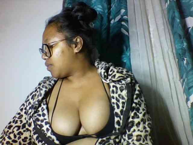Sheilkahsexy webcam