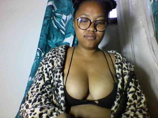Sheilkahsexy webcam