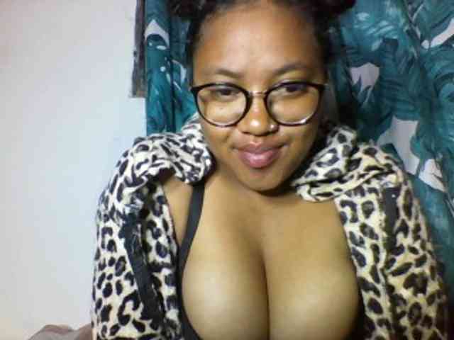 Sheilkahsexy webcam