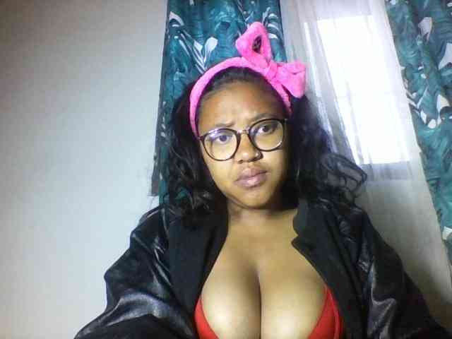 Sheilkahsexy webcam