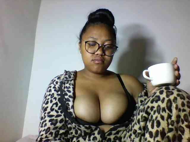 Sheilkahsexy webcam