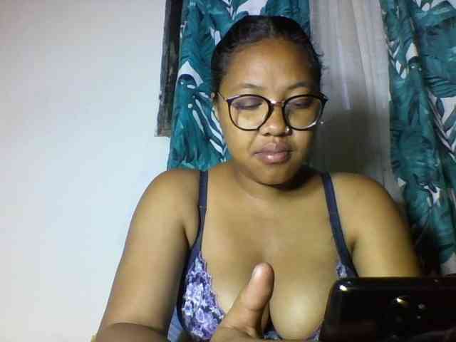 Sheilkahsexy webcam