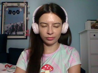 LariceHot Porn Show