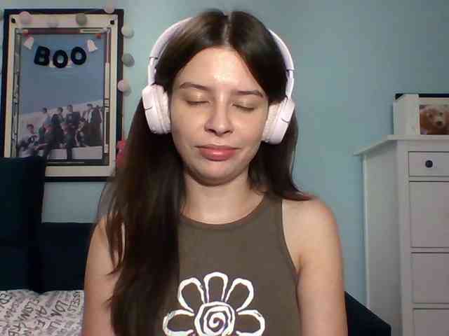 LariceHot webcam