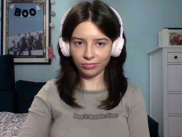 LariceHot webcam