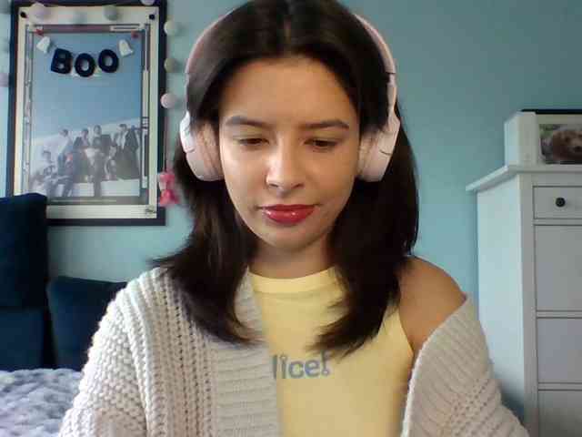 LariceHot webcam