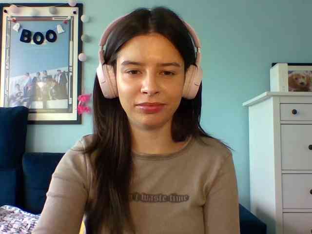 LariceHot webcam