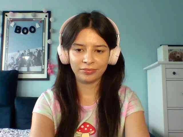 LariceHot webcam