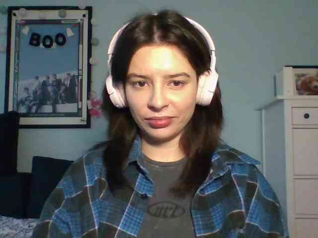 LariceHot webcam