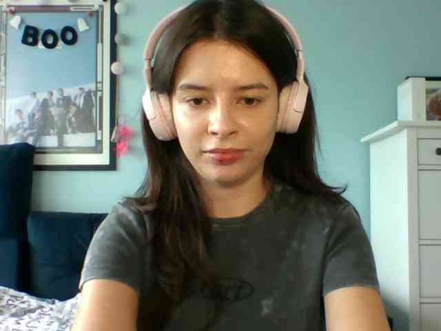 LariceHot webcam