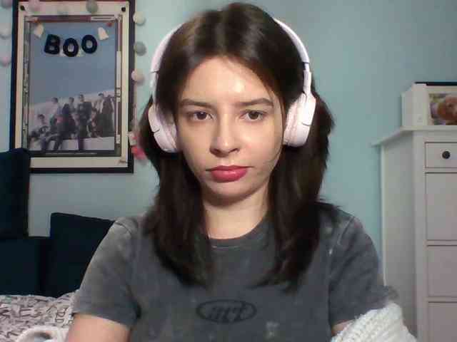 LariceHot webcam