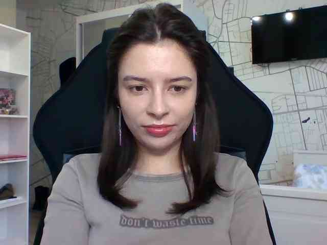 LariceHot webcam
