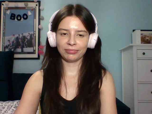 LariceHot webcam