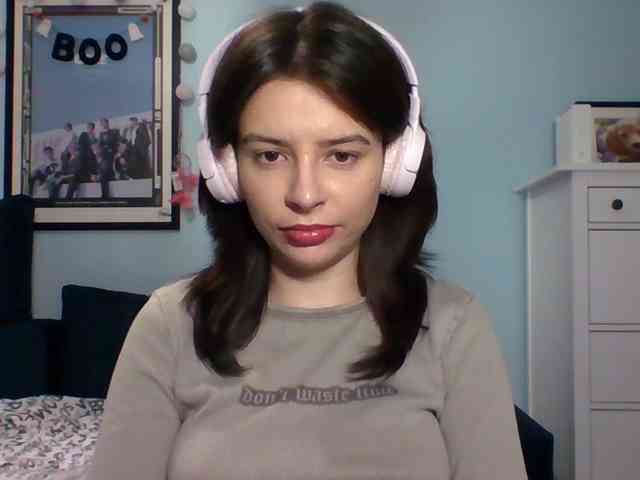 LariceHot webcam