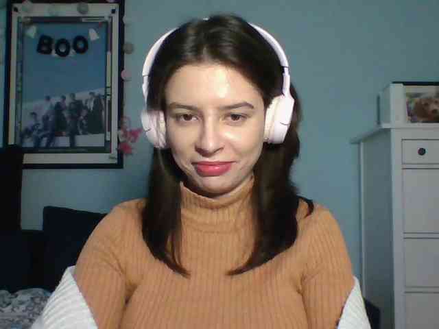 LariceHot webcam