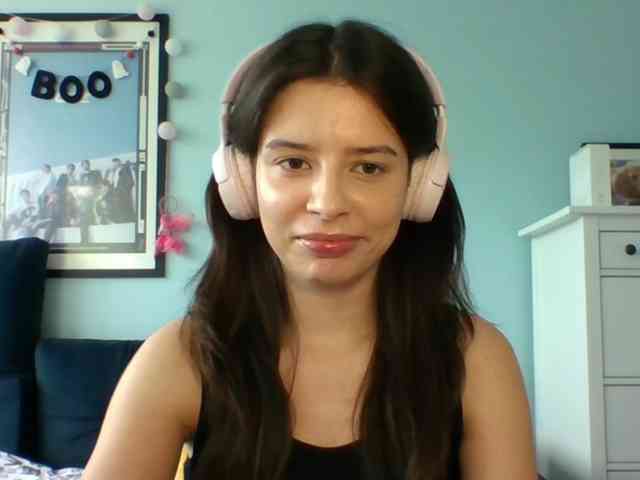 LariceHot webcam