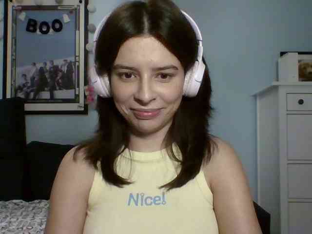 LariceHot webcam