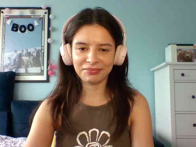 LariceHot webcam