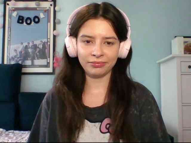 LariceHot webcam