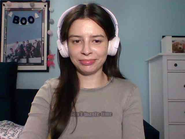 LariceHot webcam