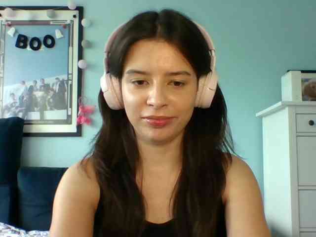 LariceHot webcam