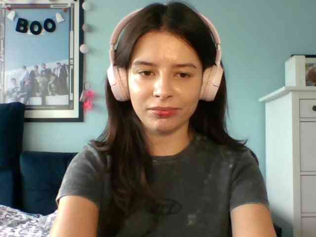 LariceHot webcam