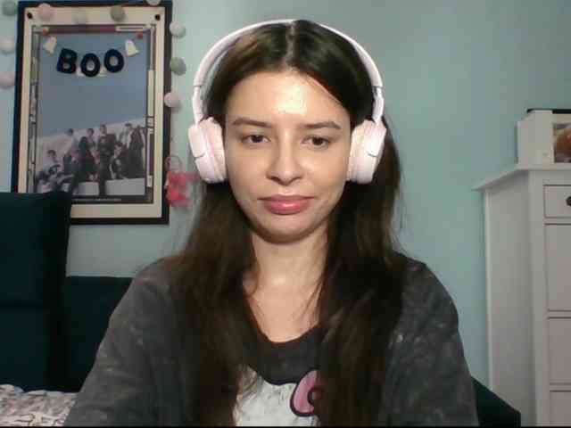 LariceHot webcam