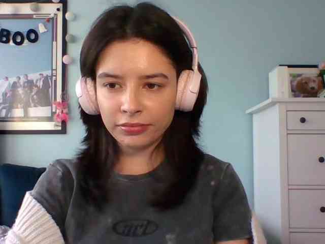 LariceHot webcam
